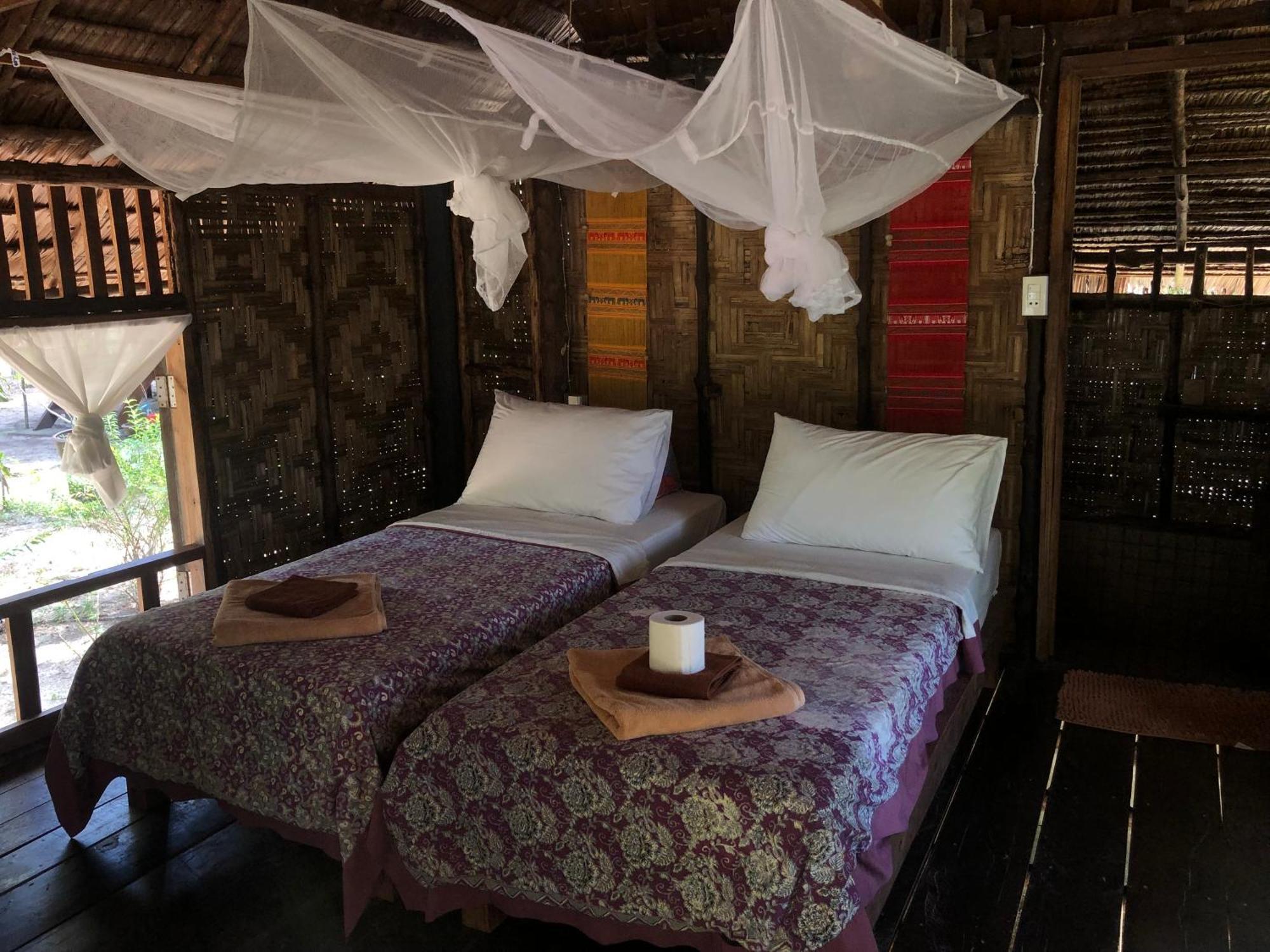 Horizon Eco Resort Ko Phra Thong Esterno foto