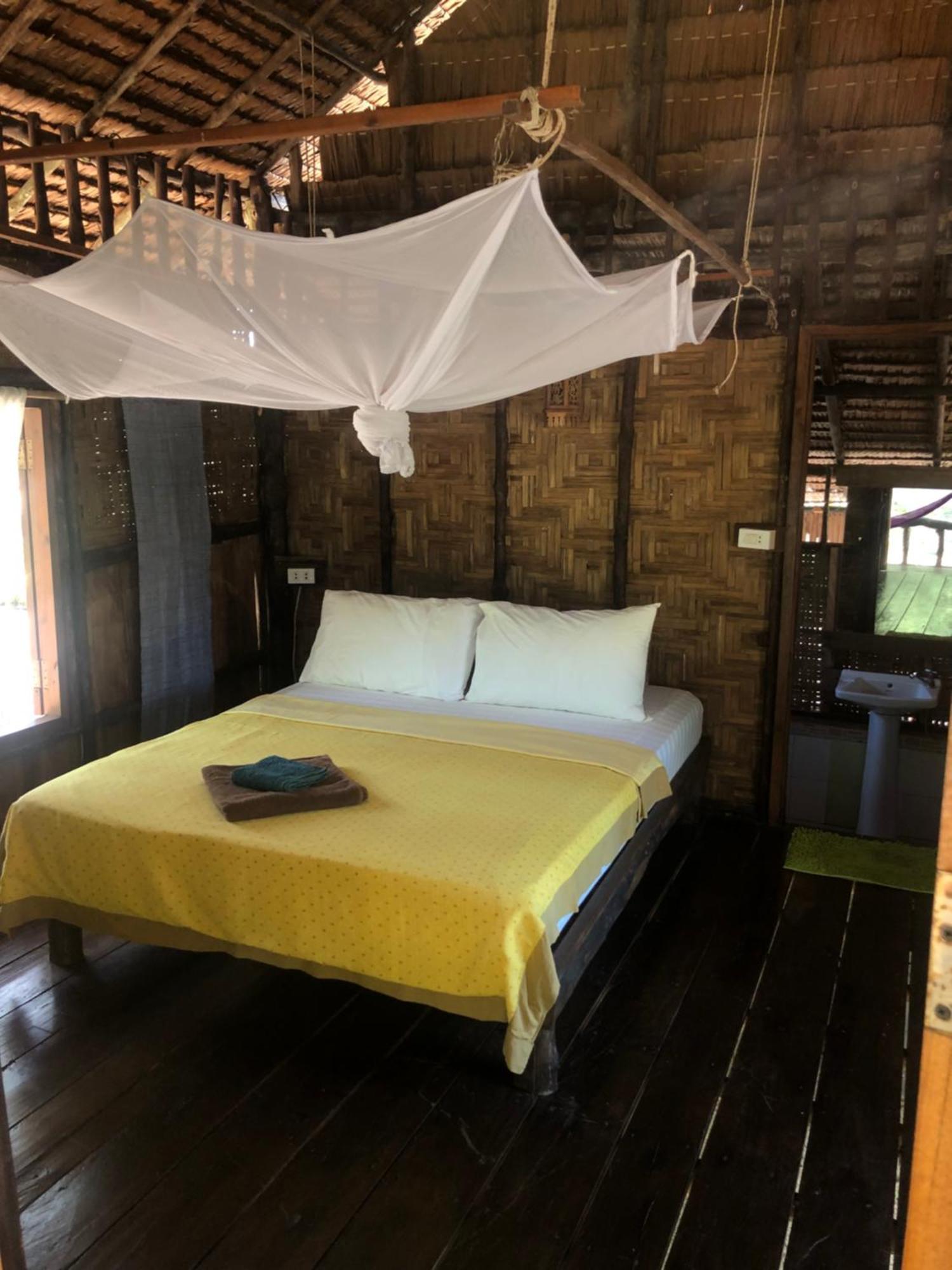 Horizon Eco Resort Ko Phra Thong Esterno foto