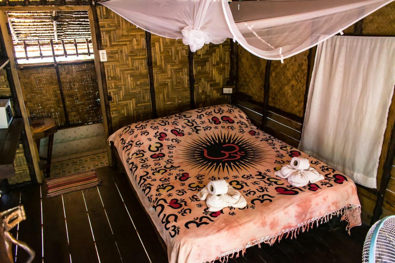 Horizon Eco Resort Ko Phra Thong Esterno foto